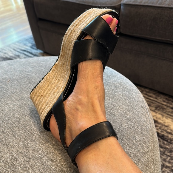 alice + olivia sandals - Picture 3 of 7